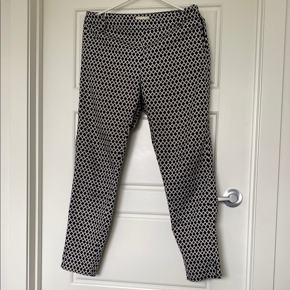 H&M Black and White Geometric Print Pants with back pocket and side zipper